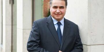 دکتر نادر زاهدی