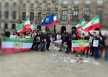 اعتراضات آبان ۹۸ رویارویی جامعه مدنی و حکومت اسلامی